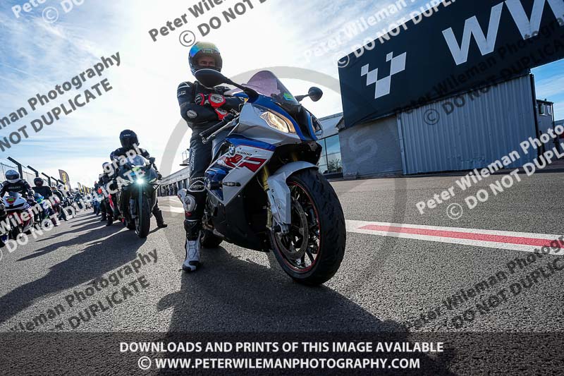 donington no limits trackday;donington park photographs;donington trackday photographs;no limits trackdays;peter wileman photography;trackday digital images;trackday photos